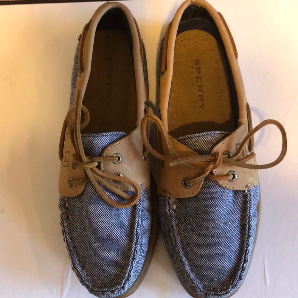 Sperry Top Sider in denim blue.